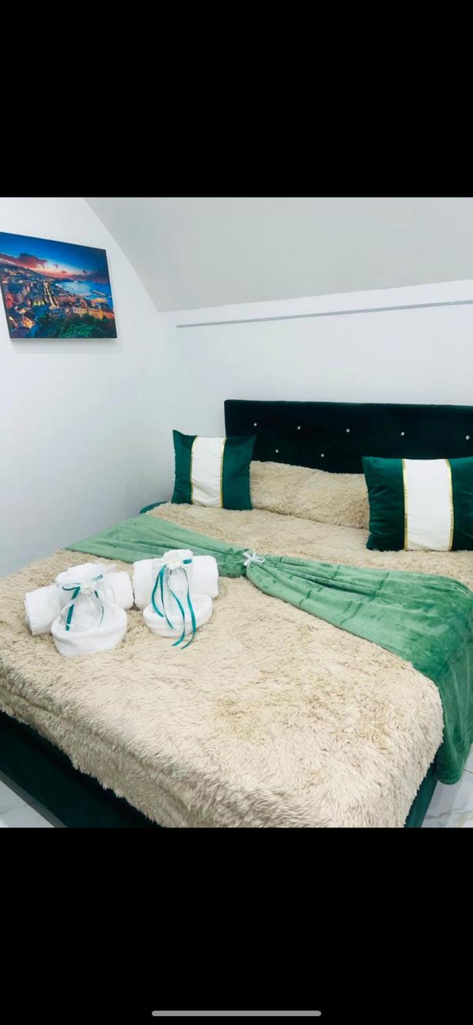 Alex Mary Apartment *